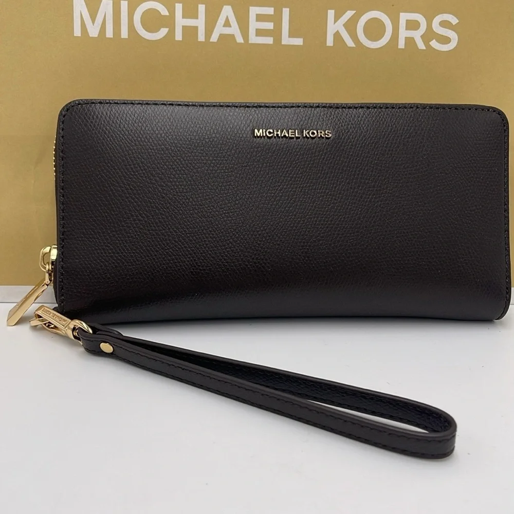 Michael Kors JST Lg Leather Continental Wallet Wristlet Phone Holder
Chocolate - Picture 12 of 16